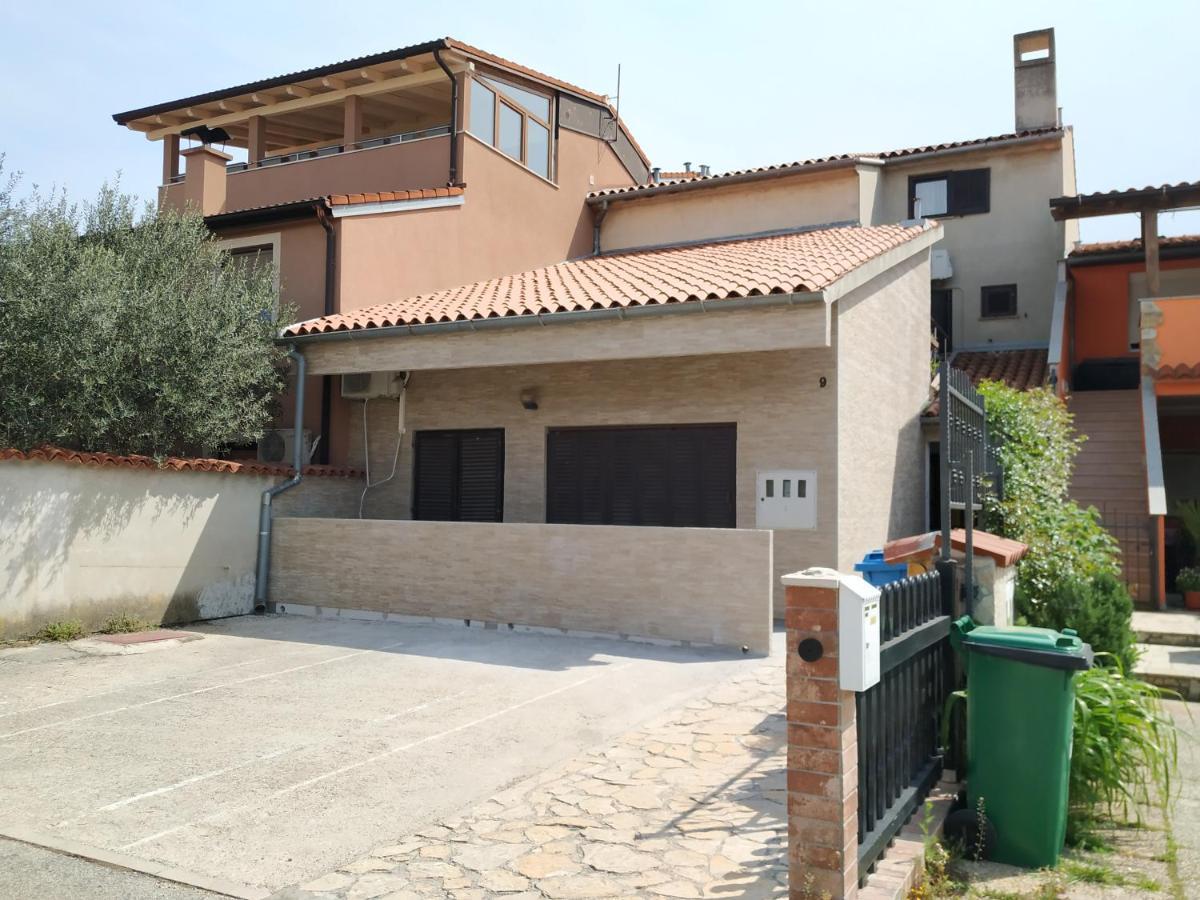Apartments Zlatko Pula Exterior foto
