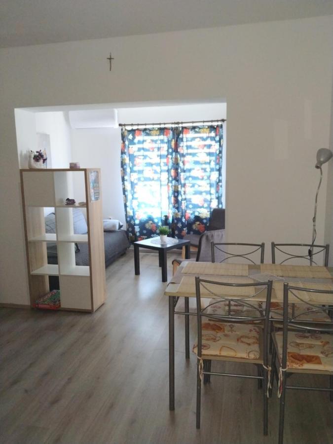 Apartments Zlatko Pula Exterior foto