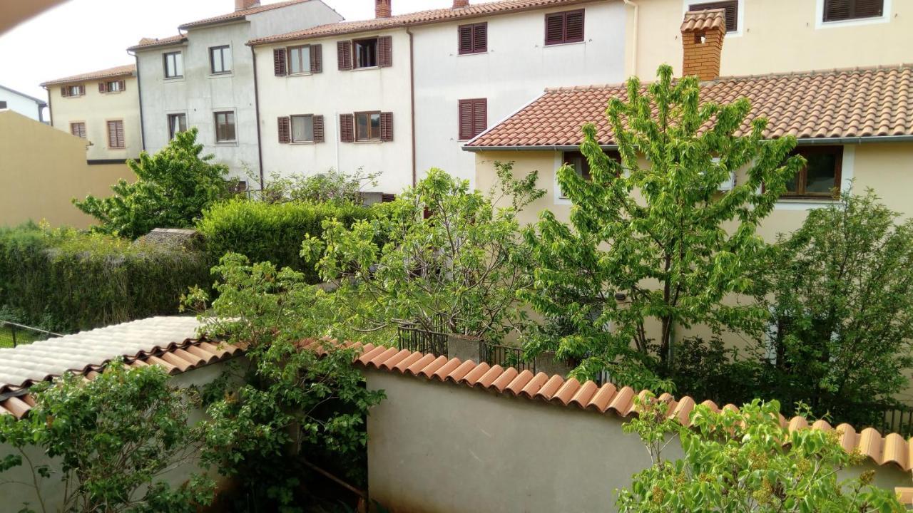 Apartments Zlatko Pula Exterior foto